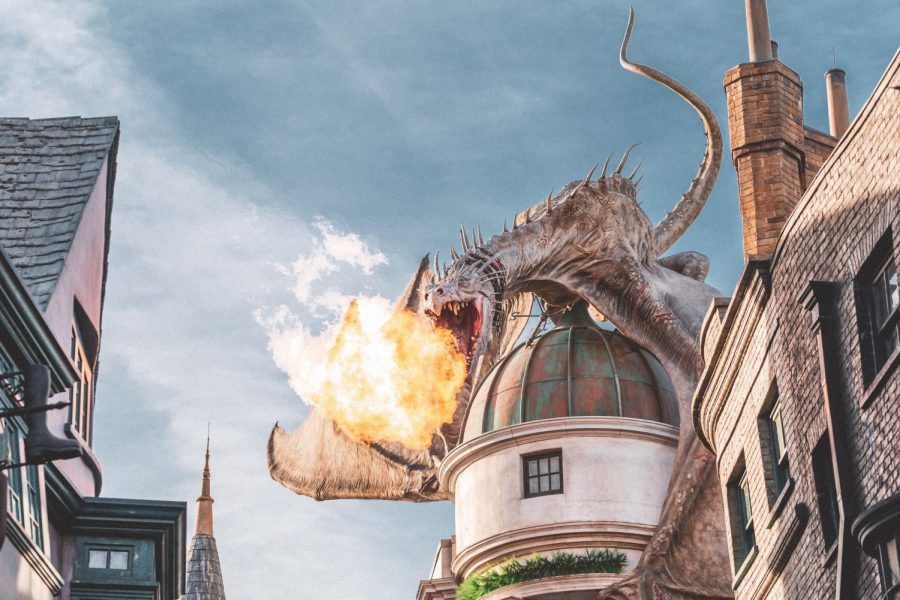 Dragon on top of Gringotts Bank in Diagon Alley at the Wizarding World of Harry Potter expansion, at Universal Studios, Orlando, Florida, USA. Photo by Craig Adderley from Pexels, Free to Use. 