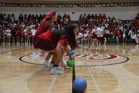 Cubs face off in an intense game of dodgeball. Photo courtesy of the Mayfield Crier. 