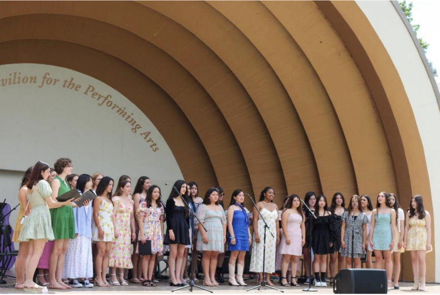 Mayfield’s Women’s Ensemble performing “Seasons of Love” at Memorial Park Bandshell.